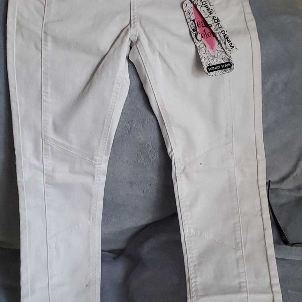 Jeans - Picture 2 of 5